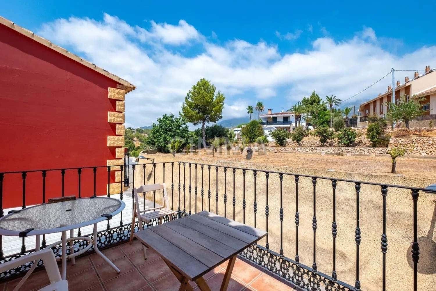 6 bedroom Villa for sale in La Nucia with pool garage - € 429,900 (Ref: 9973457)