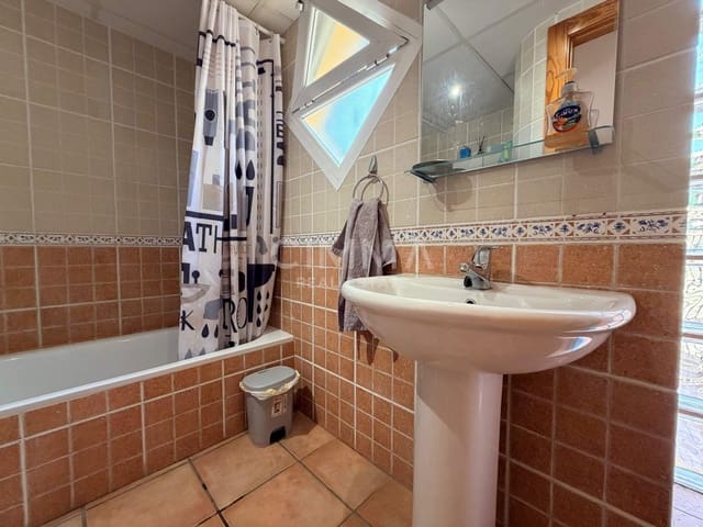 6 soveværelse Villa til salg i La Nucia med swimmingpool garage - € 429.900 (Ref: 9973457)