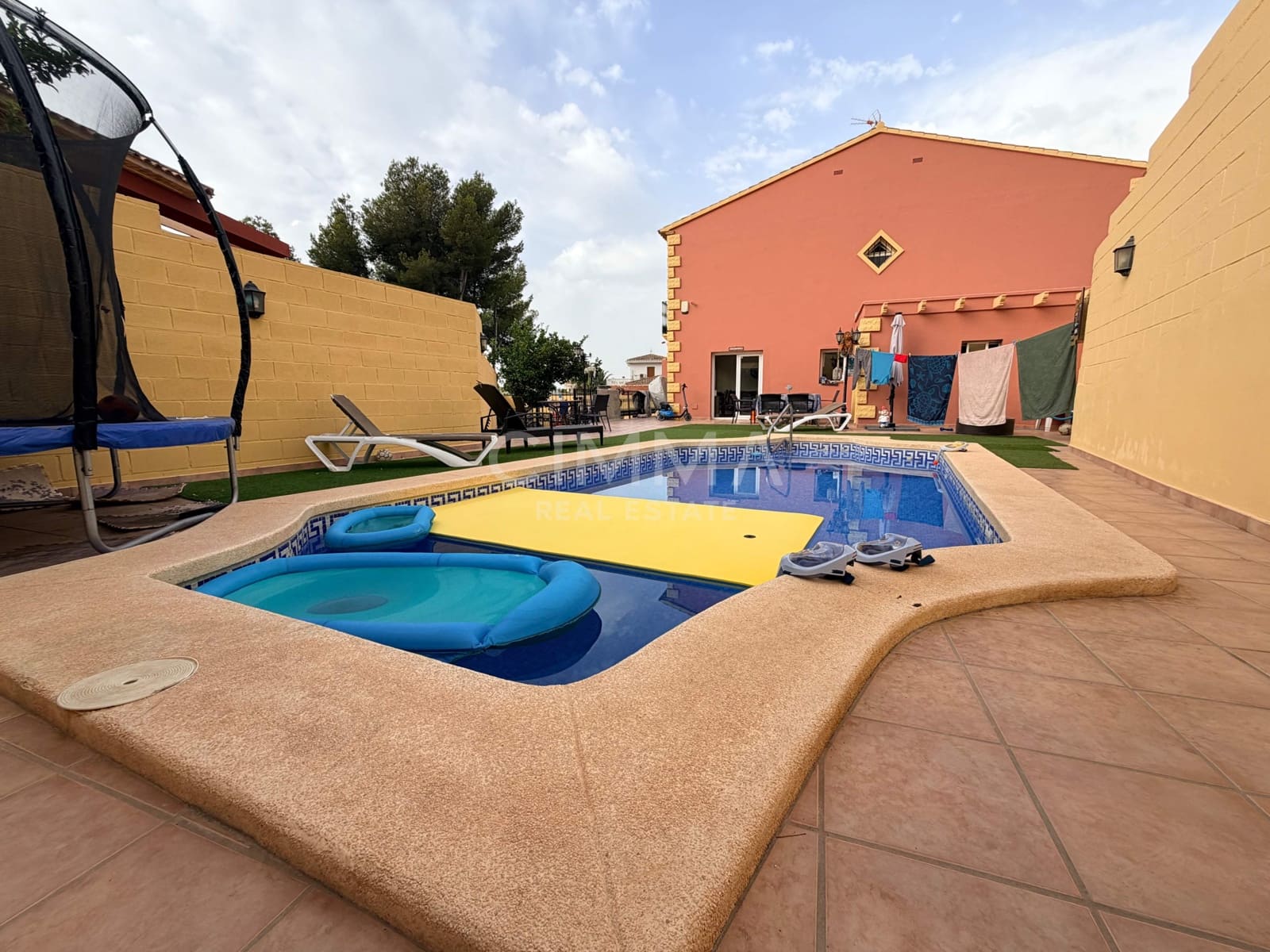 6 chambre Villa/Maison à vendre à La Nucia avec piscine garage - 429 900 € (Ref: 9973457)