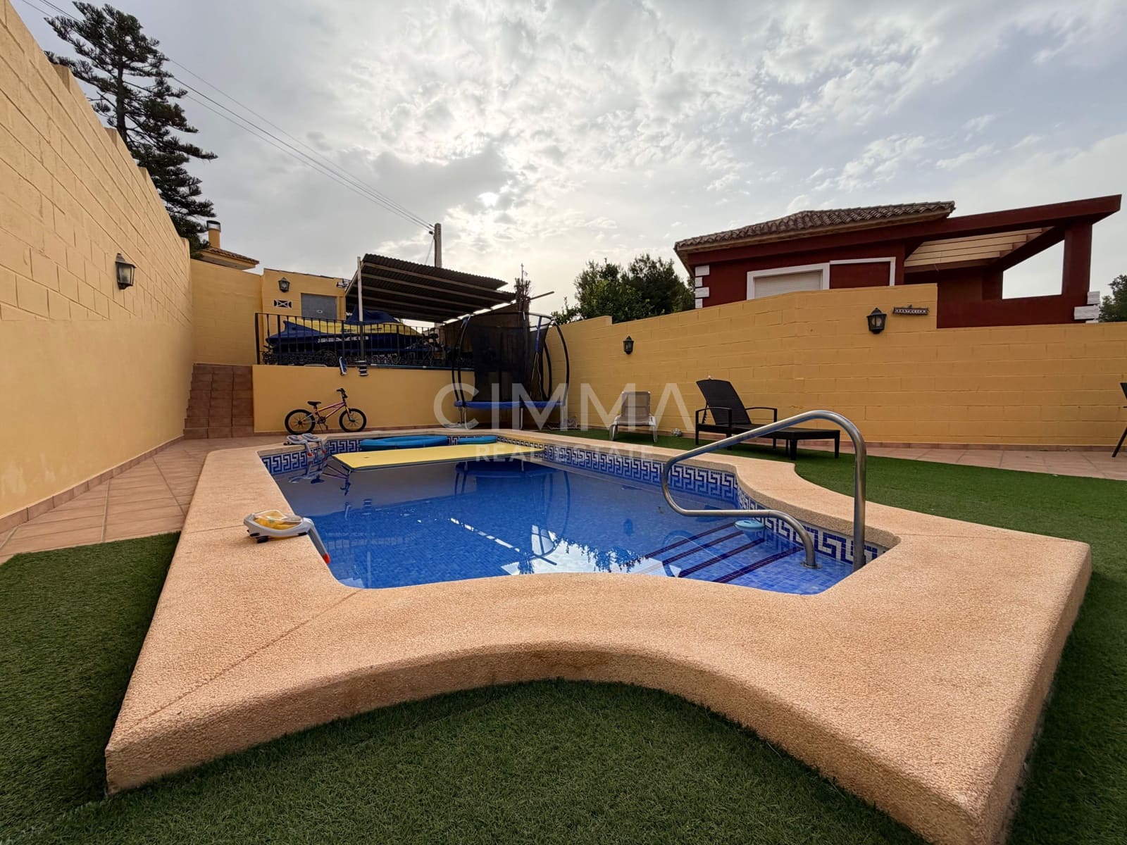6 chambre Villa/Maison à vendre à La Nucia avec piscine garage - 429 900 € (Ref: 9973457)