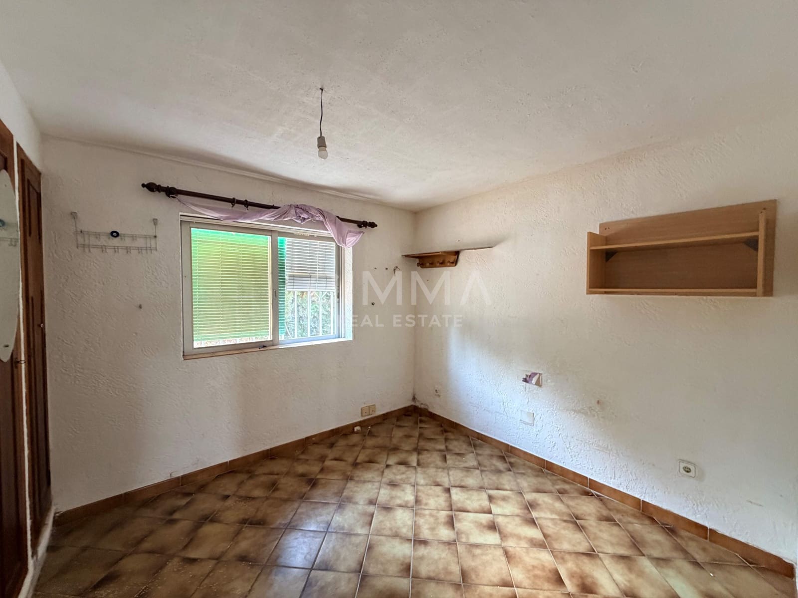 Chalet de 3 habitaciones en La Nucia en venta con piscina garaje - 440.000 € (Ref: 9985117)