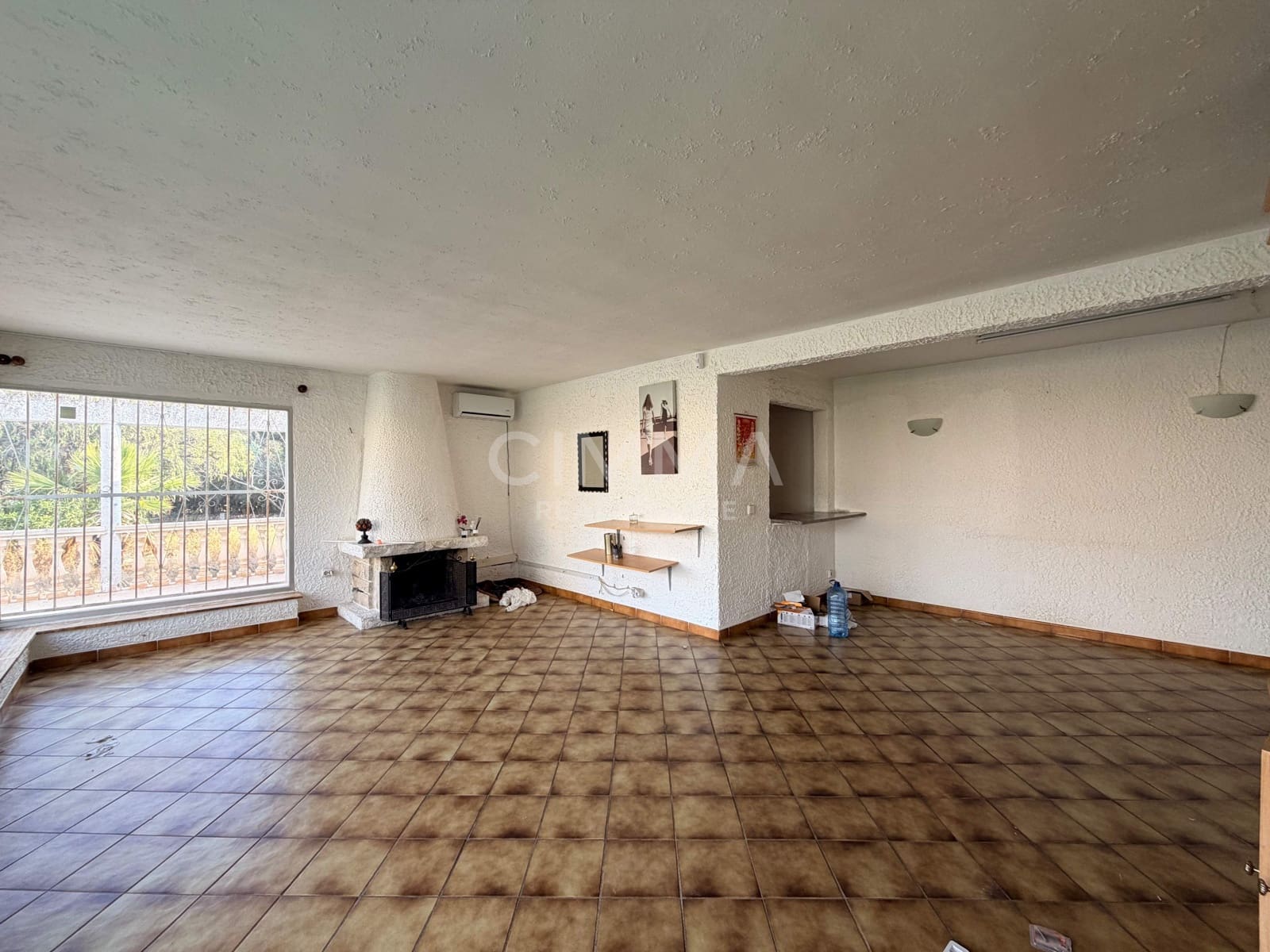Chalet de 3 habitaciones en La Nucia en venta con piscina garaje - 440.000 € (Ref: 9985117)
