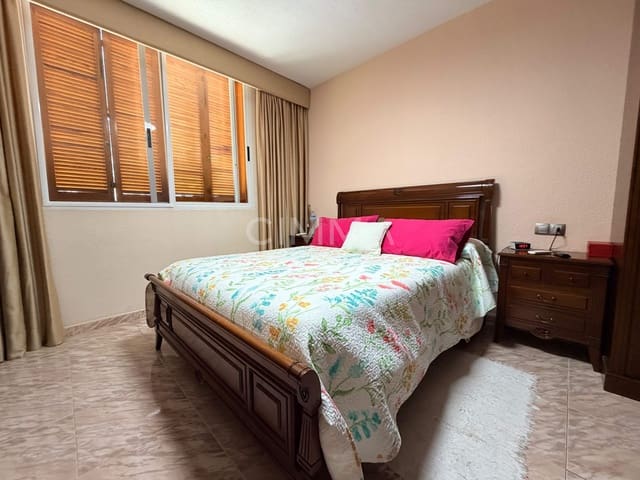 Adosado de 3 habitaciones en La Nucia en venta - 320.000 € (Ref: 9986980)