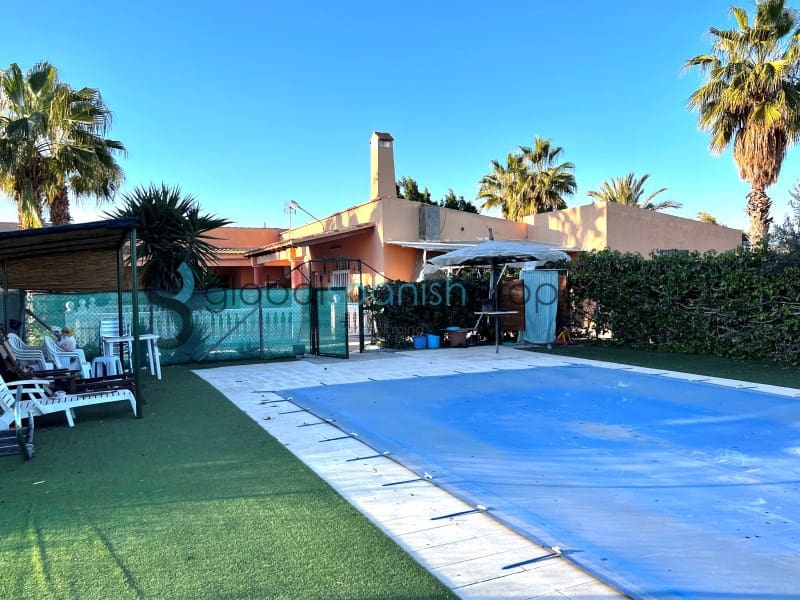 9 slaapkamer Finca/Landhuis te koop in Cuevas del Almanzora met zwembad garage - € 449.900 (Ref: 7455963)