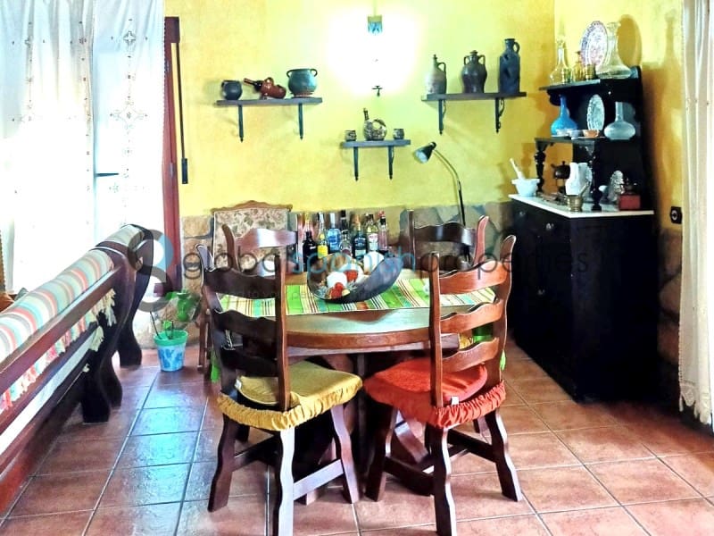 9 slaapkamer Finca/Landhuis te koop in Cuevas del Almanzora met zwembad garage - € 449.900 (Ref: 7455963)