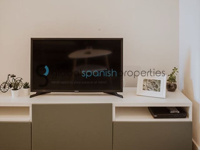 2 bedroom Apartment for sale in Cuevas del Almanzora - € 195,000 (Ref: 7455977)