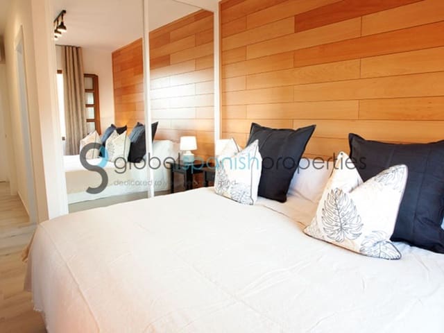 2 bedroom Apartment for sale in Cuevas del Almanzora - € 195,000 (Ref: 7455977)