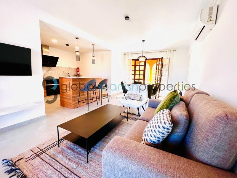 2 bedroom Apartment for sale in Cuevas del Almanzora - € 220,000 (Ref: 7455980)