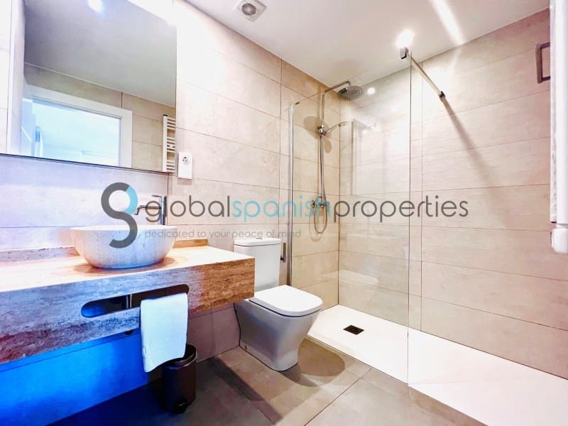 2 bedroom Apartment for sale in Cuevas del Almanzora - € 220,000 (Ref: 7455980)