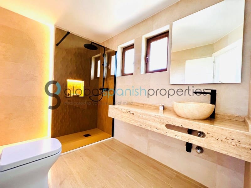 4 bedroom Villa for sale in Cuevas del Almanzora - € 406,850 (Ref: 7455981)