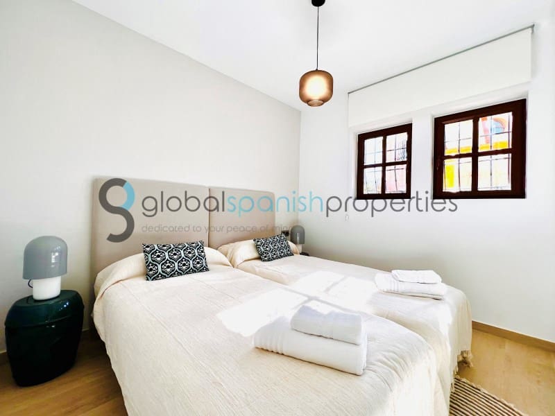 4 bedroom Villa for sale in Cuevas del Almanzora - € 406,850 (Ref: 7455981)