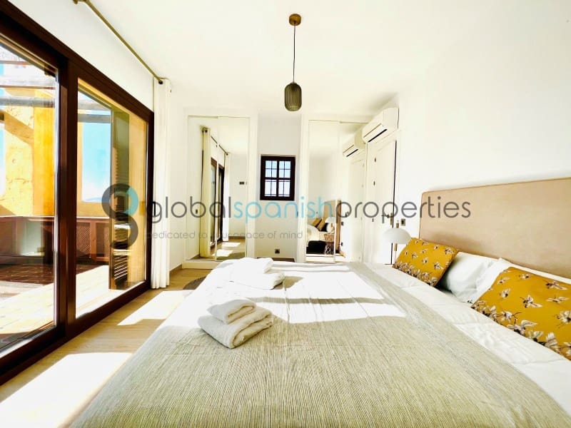 4 bedroom Villa for sale in Cuevas del Almanzora - € 406,850 (Ref: 7455981)