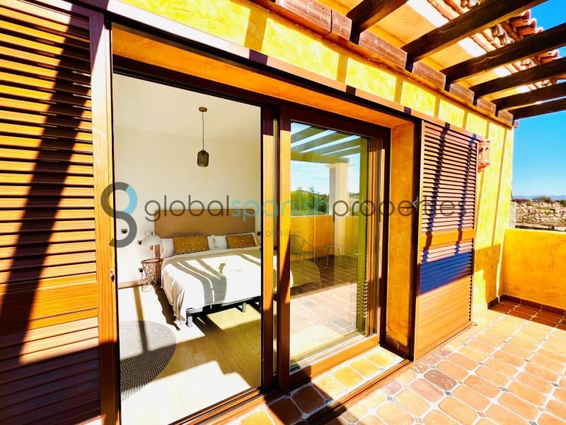 4 bedroom Villa for sale in Cuevas del Almanzora - € 406,850 (Ref: 7455981)