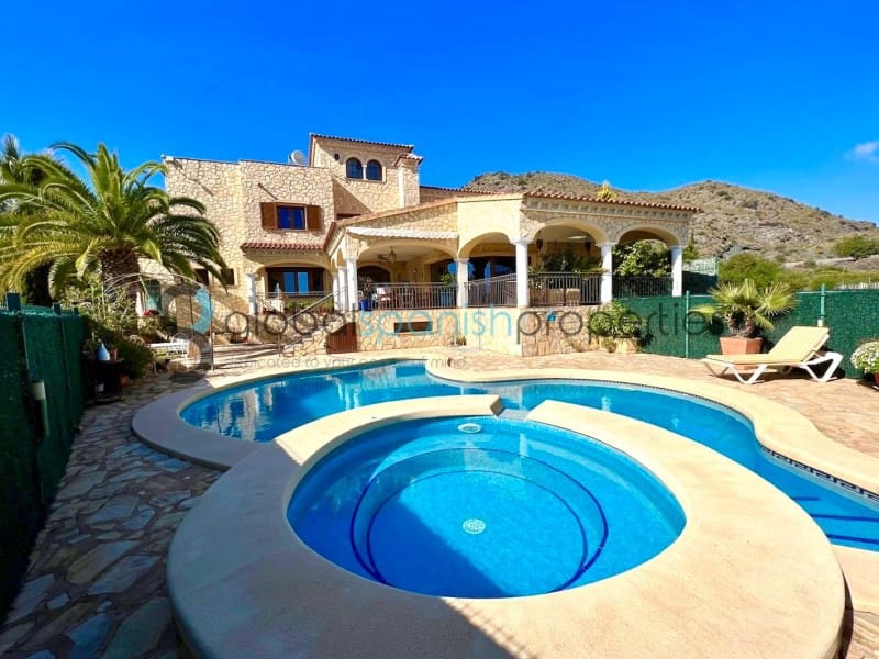 5 soveværelse Villa til salg i Cuevas del Almanzora med swimmingpool garage - € 1.100.000 (Ref: 7900125)