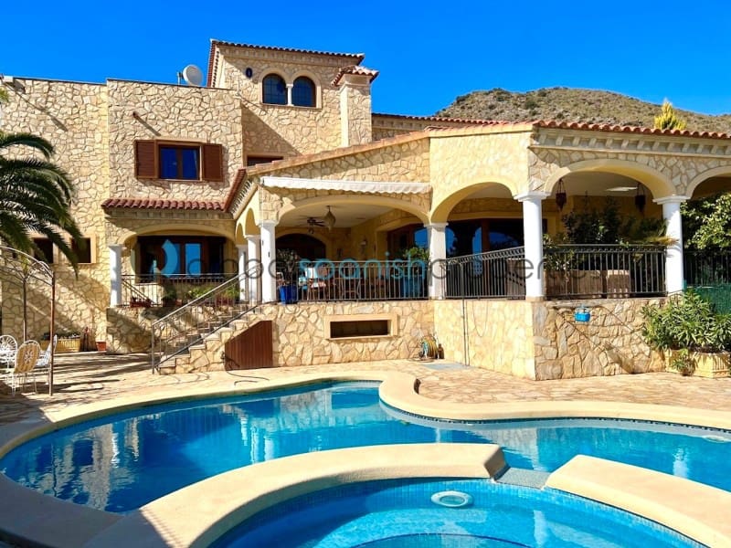 5 soveværelse Villa til salg i Cuevas del Almanzora med swimmingpool garage - € 1.100.000 (Ref: 7900125)