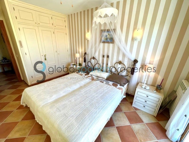 5 soveværelse Villa til salg i Cuevas del Almanzora med swimmingpool garage - € 1.100.000 (Ref: 7900125)