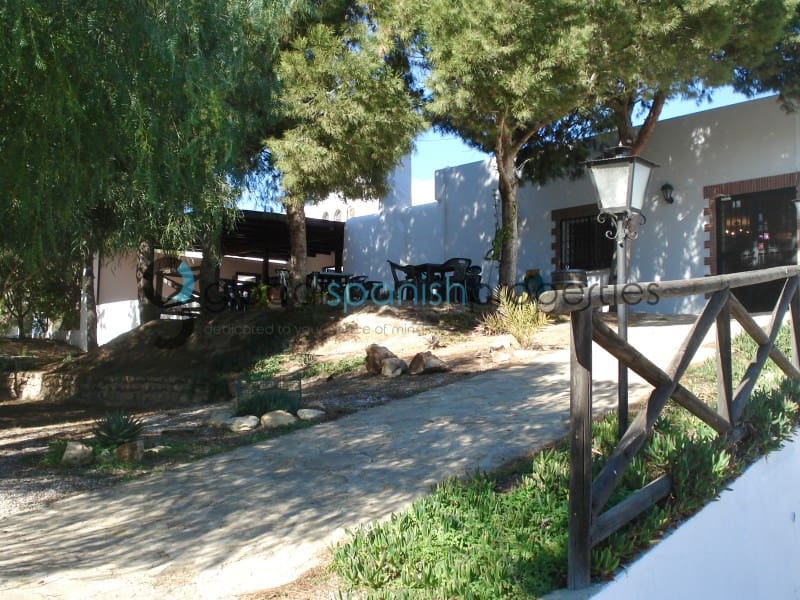 7 soverom Villa til salgs i Vera med svømmebasseng garasje - € 474 900 (Ref: 7900128)