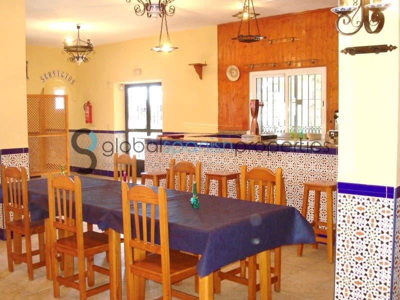 7 soverom Villa til salgs i Vera med svømmebasseng garasje - € 474 900 (Ref: 7900128)