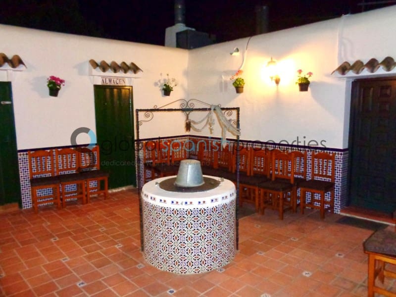 7 soverom Villa til salgs i Vera med svømmebasseng garasje - € 474 900 (Ref: 7900128)