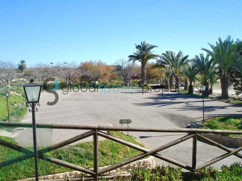 7 soverom Villa til salgs i Vera med svømmebasseng garasje - € 474 900 (Ref: 7900128)