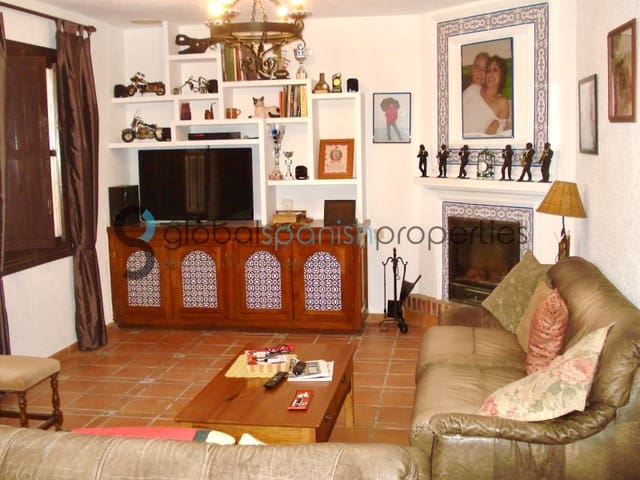 7 sypialnia Willa na sprzedaż w Valle del Este, Vera z basenem garażem - 474 900 € (Ref: 7900128)