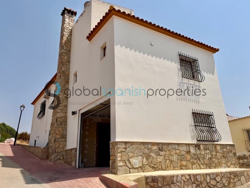 5 sovrum Villa till salu i Cuevas del Almanzora med garage - 180 000 € (Ref: 7900129)