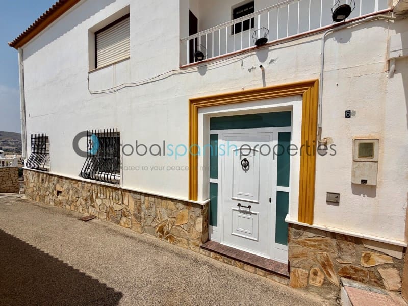 5 sovrum Villa till salu i Cuevas del Almanzora med garage - 180 000 € (Ref: 7900129)