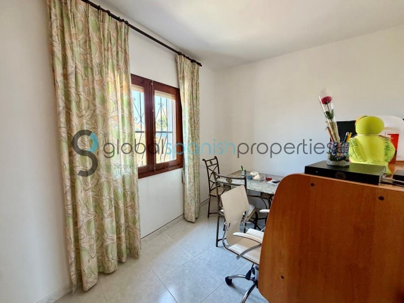 5 sovrum Villa till salu i Cuevas del Almanzora med garage - 180 000 € (Ref: 7900129)