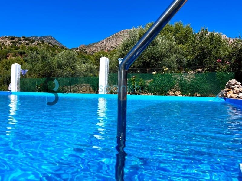 4 soveværelse Finca/Landehus til salg i Belmez de la Moraleda med swimmingpool garage - € 634.900 (Ref: 7901325)