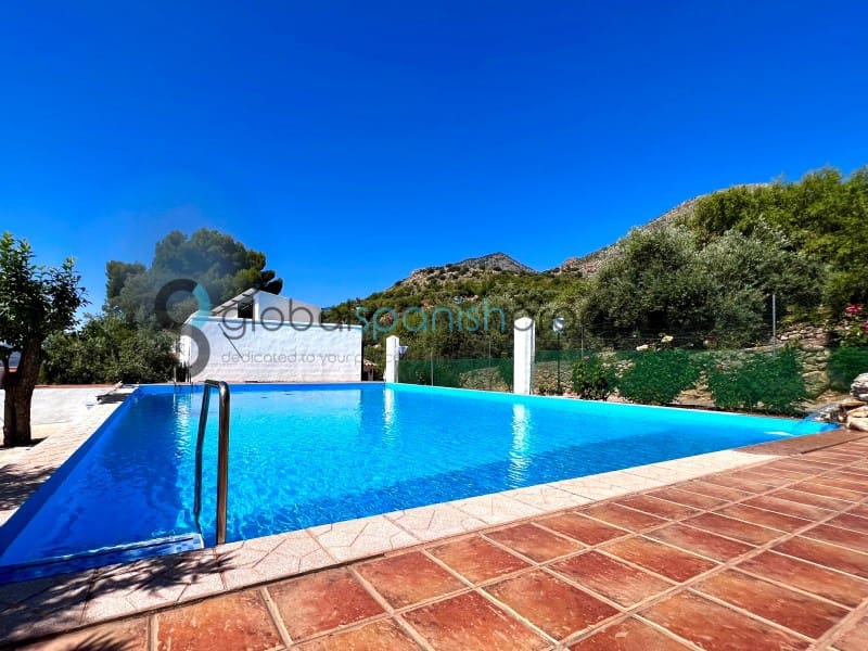 4 soveværelse Finca/Landehus til salg i Belmez de la Moraleda med swimmingpool garage - € 634.900 (Ref: 7901325)