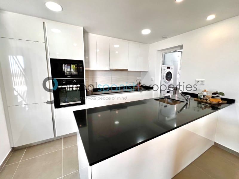 2 soveværelse Byhus til salg i San Juan de los Terreros med swimmingpool - € 383.000 (Ref: 8522897)