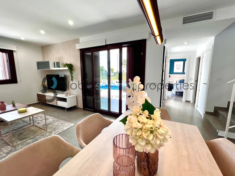 2 soveværelse Byhus til salg i San Juan de los Terreros med swimmingpool - € 383.000 (Ref: 8522897)