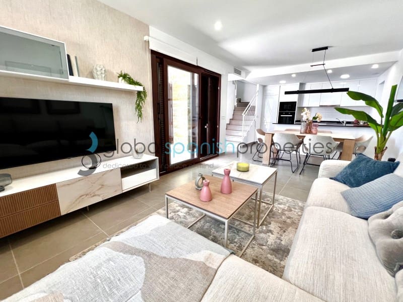 2 soveværelse Byhus til salg i San Juan de los Terreros med swimmingpool - € 383.000 (Ref: 8522897)