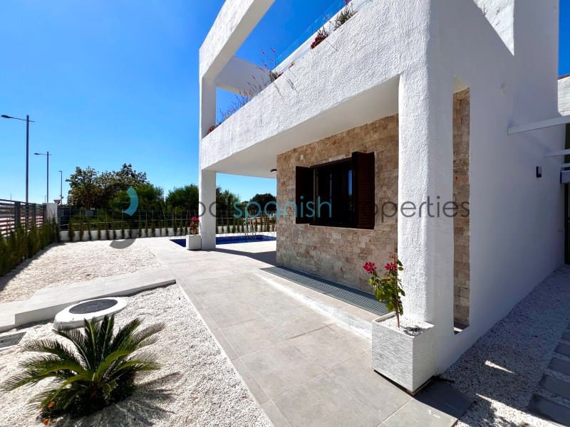 2 soveværelse Byhus til salg i San Juan de los Terreros med swimmingpool - € 383.000 (Ref: 8522897)