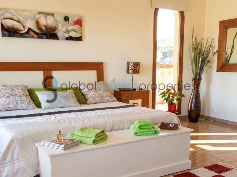 5 bedroom Villa for sale in Mojacar - € 520,000 (Ref: 9257621)