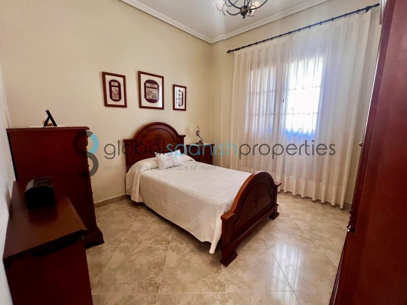 6 chambre Villa/Maison à vendre à Cuevas del Almanzora avec piscine garage - 370 000 € (Ref: 9262869)