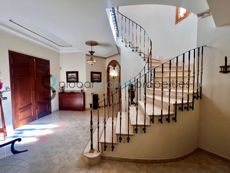 6 chambre Villa/Maison à vendre à Cuevas del Almanzora avec piscine garage - 370 000 € (Ref: 9262869)