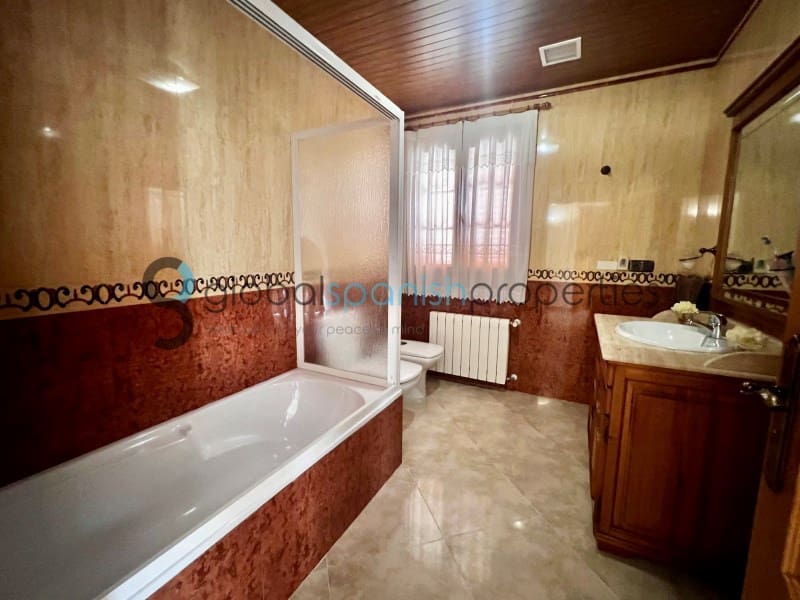 6 chambre Villa/Maison à vendre à Cuevas del Almanzora avec piscine garage - 370 000 € (Ref: 9262869)