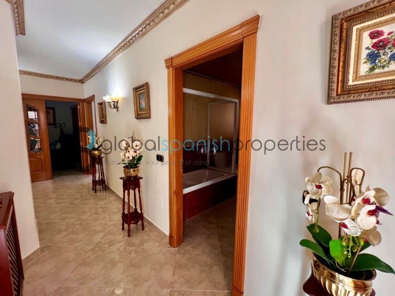 6 chambre Villa/Maison à vendre à Cuevas del Almanzora avec piscine garage - 370 000 € (Ref: 9262869)