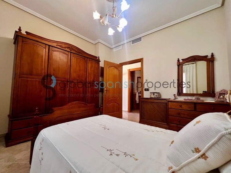 6 chambre Villa/Maison à vendre à Cuevas del Almanzora avec piscine garage - 370 000 € (Ref: 9262869)