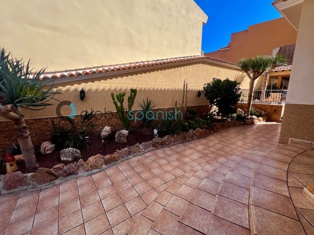 6 chambre Villa/Maison à vendre à Cuevas del Almanzora avec piscine garage - 370 000 € (Ref: 9262869)