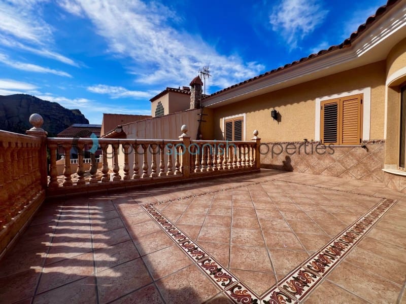 6 chambre Villa/Maison à vendre à Cuevas del Almanzora avec piscine garage - 370 000 € (Ref: 9262869)