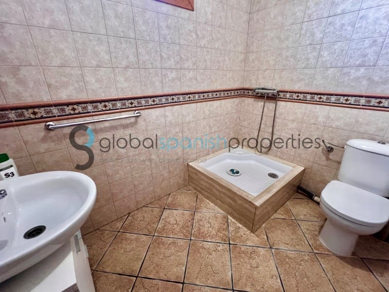 6 chambre Villa/Maison à vendre à Cuevas del Almanzora avec piscine garage - 370 000 € (Ref: 9262869)