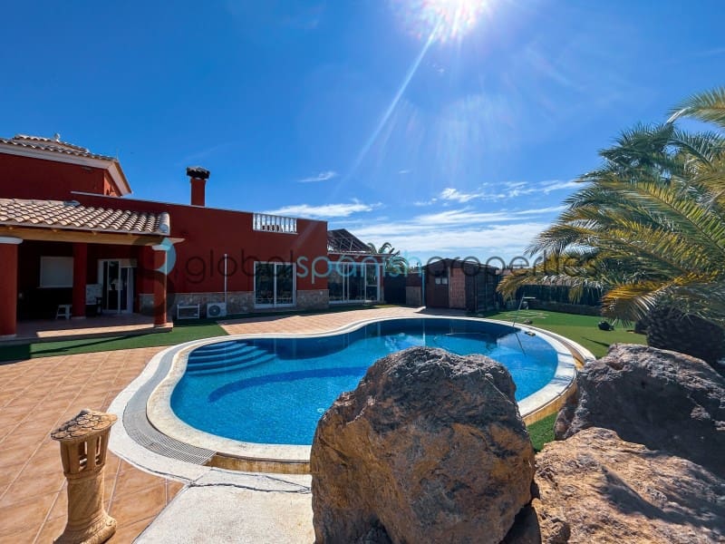 5 soveværelse Villa til salg i Vera med swimmingpool garage - € 1.350.000 (Ref: 9285113)