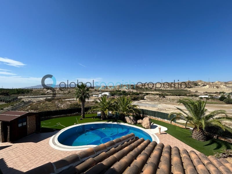 5 soveværelse Villa til salg i Vera med swimmingpool garage - € 1.350.000 (Ref: 9285113)