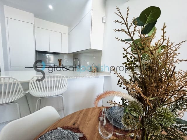 2 Zimmer Apartment zu verkaufen in Puerto Vera - Las Salinas, Vera mit Garage - 245.000 € (Ref: 9321754)