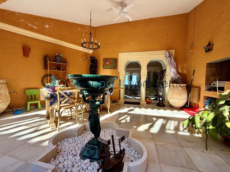 4 slaapkamer Villa te koop in Turre - € 450.000 (Ref: 9648247)