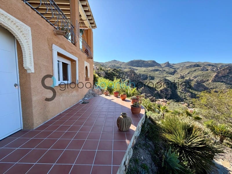 4 slaapkamer Villa te koop in Turre - € 450.000 (Ref: 9648247)