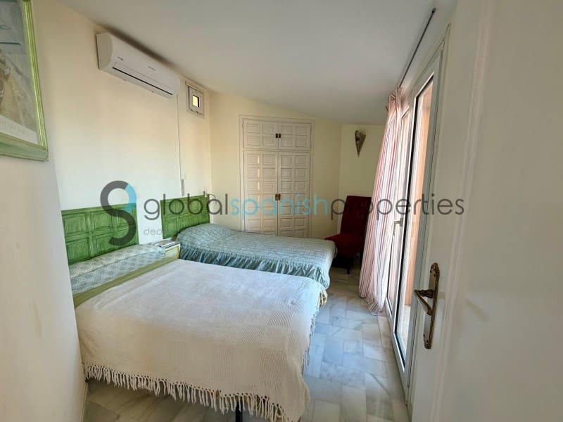 4 slaapkamer Villa te koop in Turre - € 450.000 (Ref: 9648247)