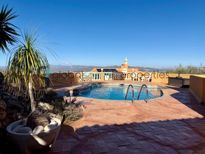 4 slaapkamer Villa te koop in Turre - € 450.000 (Ref: 9648247)